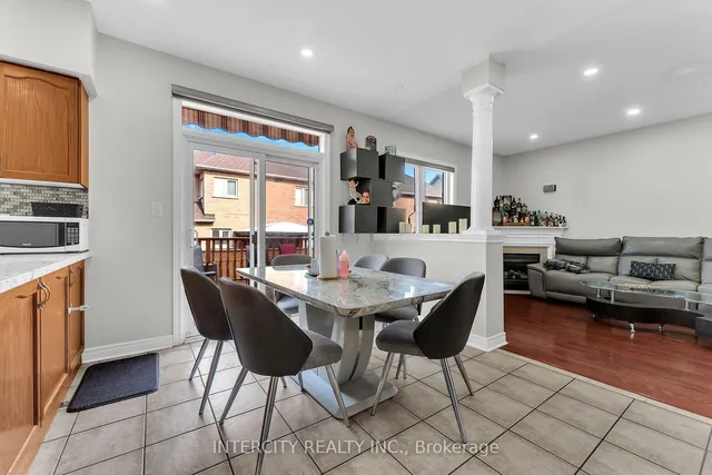 Additional image 14 of 7 Pika Tr