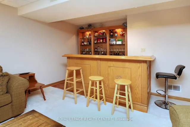 Additional image 28 of 4229 Capilano Crt