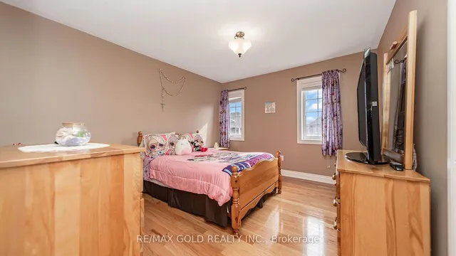 Additional image 33 of 57 Crystal Glen Cres