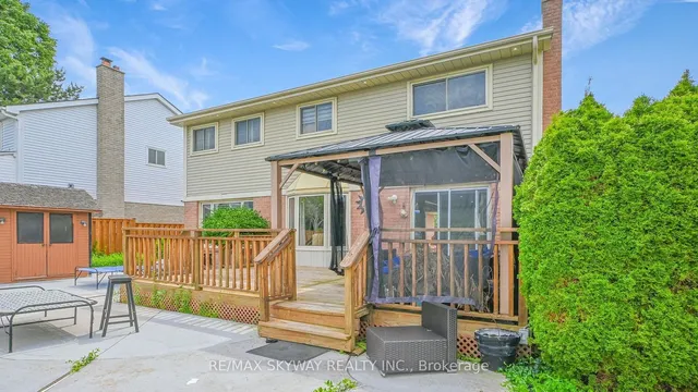 Additional image 27 of 17 Nantucket Cres