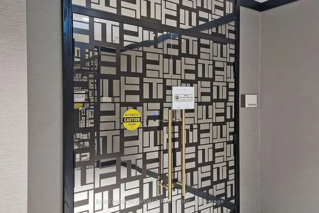 Additional image 35 of 501 Yonge St Unit 4207