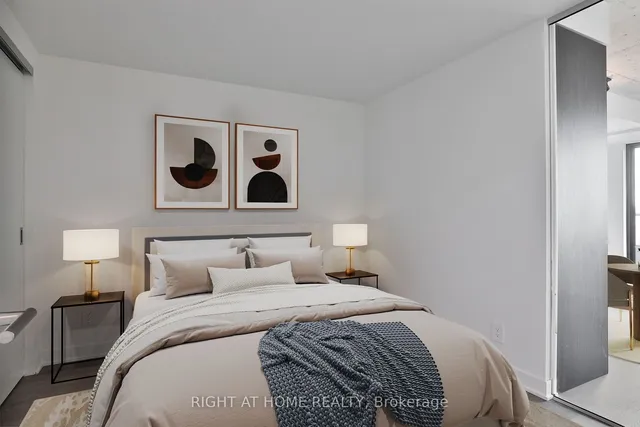 Additional image 9 of 2720 Dundas St Unit 512