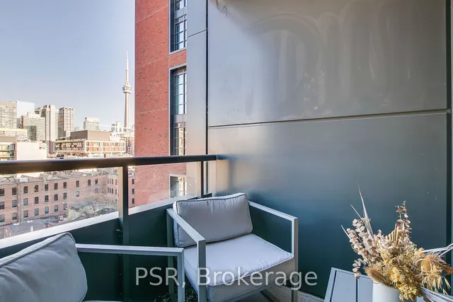 Additional image 34 of 501 Adelaide St Unit 1001