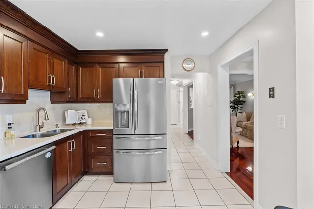 Additional image 7 of 129 Valonia Dr