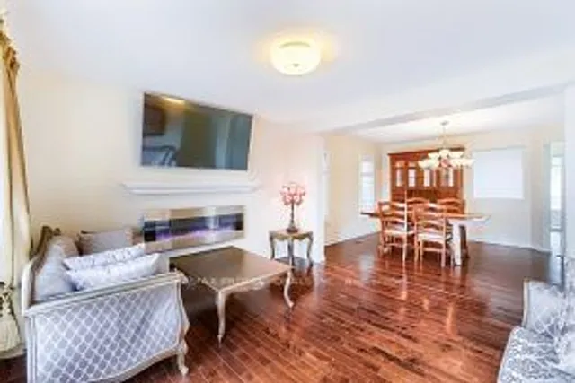 Additional image 10 of 292 Laurentian Ave