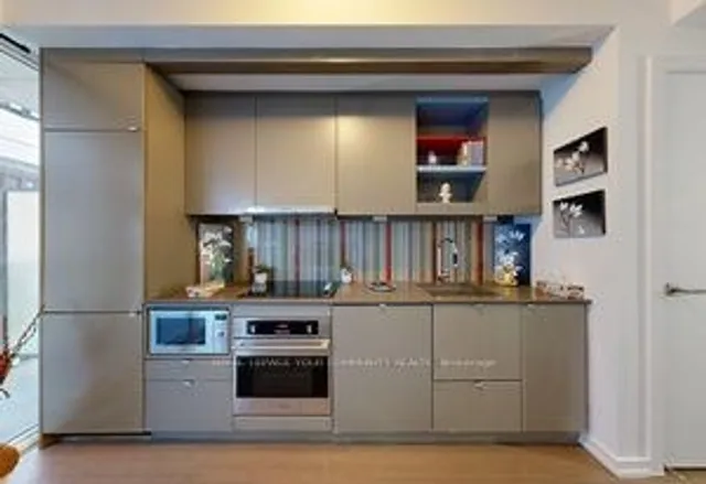 Additional image 14 of 101 Peter St Unit 602