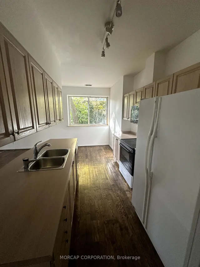 Additional image 6 of 600 Eglinton Ave Unit 109