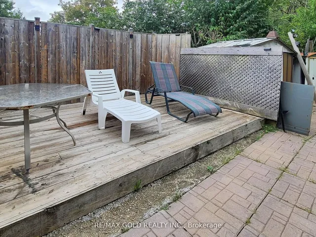 Additional image 28 of 44 Deloraine Dr