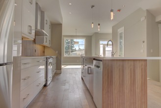 Additional image 3 of 3009 26A St SW