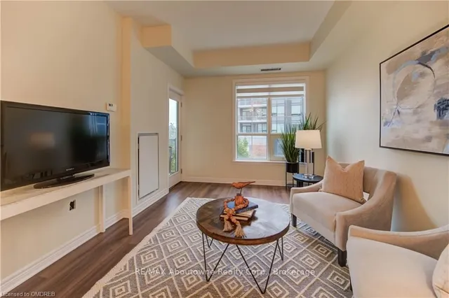 Additional image 9 of 216 OAK PARK Blvd Unit 226