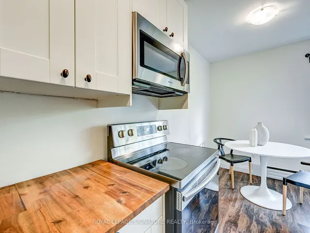 Additional image 18 of 40 Cavell Ave