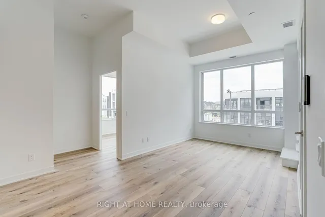 Additional image 8 of 405 Dundas St Unit 215