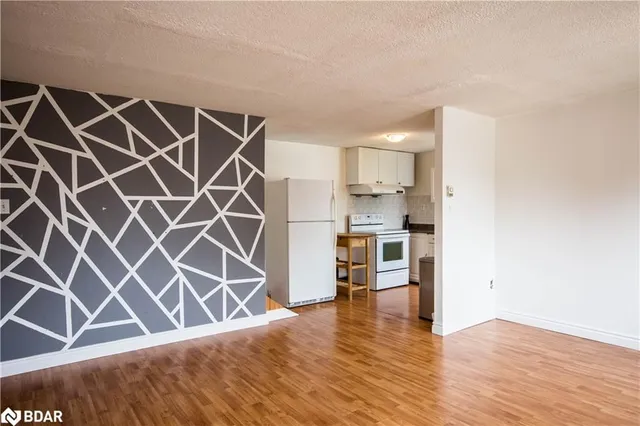 Additional image 16 of 8 Grand Rapids Sq