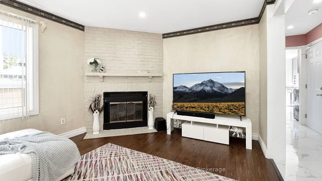 Additional image 12 of 11 Cavalier Crt