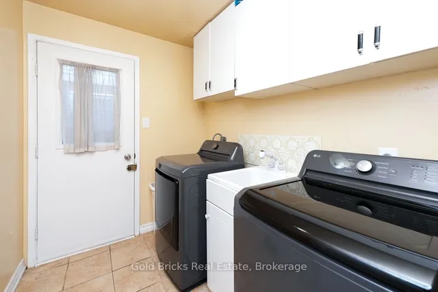 Additional image 39 of 19 Mikado Cres