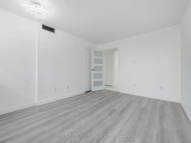 Additional image 21 of 3650 Kaneff Cres Unit 601