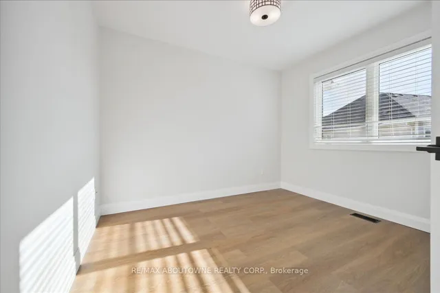 Additional image 27 of 4880 Verdi St