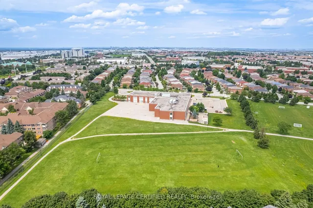 Additional image 39 of 99 Bristol Rd Unit 153