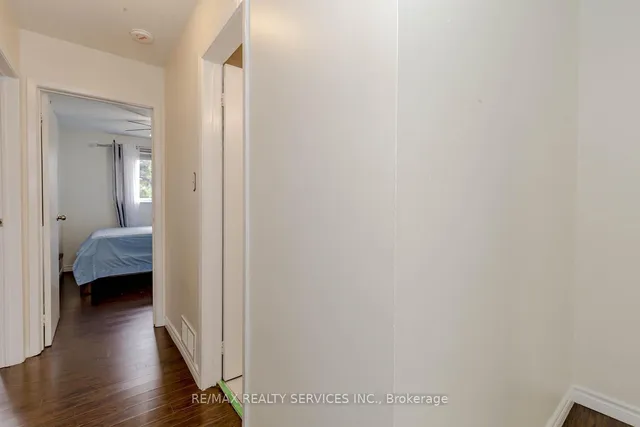 Additional image 27 of 82 Guildford Cres Unit 82