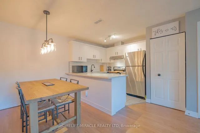 Additional image 8 of 4140 Foxwood Dr Unit 404