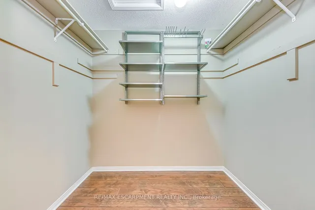 Additional image 25 of 435 March Cres