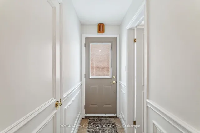 Additional image 20 of 38 Larchmere Ave