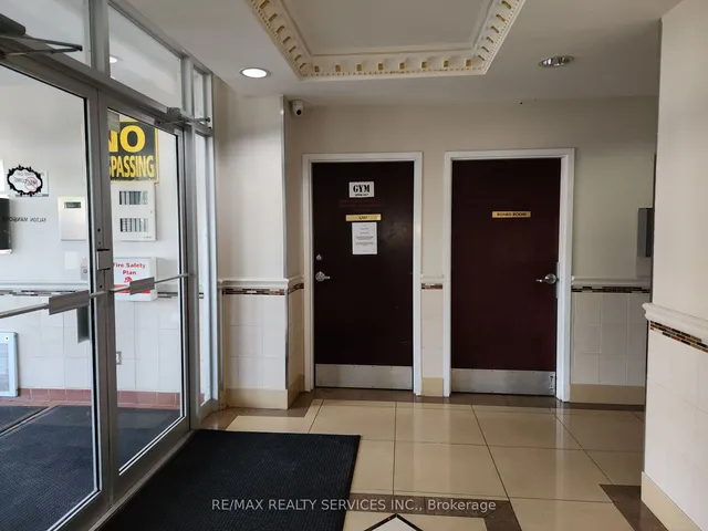 Additional image 4 of 7405 Goreway Dr Unit 212