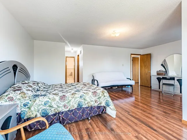Additional image 20 of 433 Silverthorne Cres