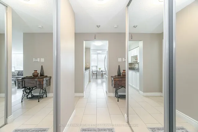 Additional image 6 of 700 Constellation Dr Unit 102