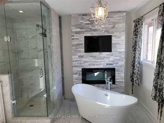 Additional image 24 of 1080 Glenashton Dr