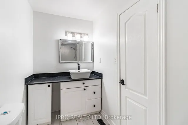 Additional image 37 of 7646 Priory Cres