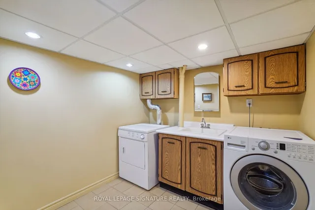 Additional image 37 of 38 Larchmere Ave