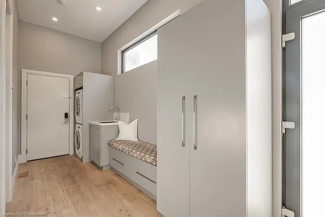 Additional image 18 of 136 Avondale Crt