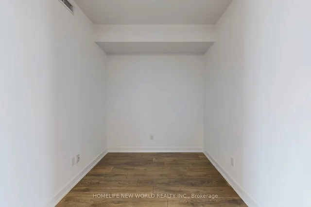 Additional image 20 of 501 Yonge St Unit 4207