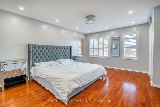 Additional image 20 of 26 Pecan Dr