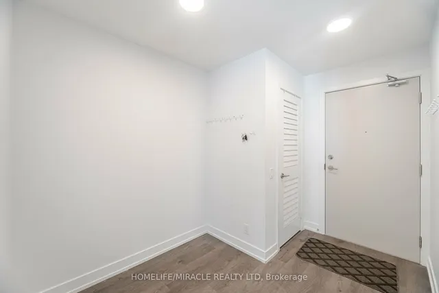 Additional image 6 of 215 Veterans Dr Unit 811