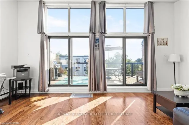 Additional image 25 of 1058 FALGARWOOD Dr Unit 142