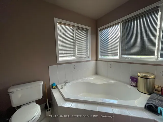 Additional image 16 of 37 Loon Call Cres