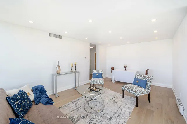 Additional image 8 of 1360 Rathburn Rd Unit 1404