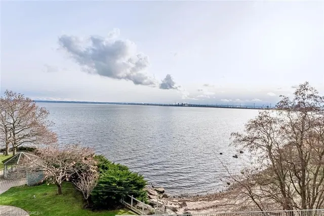 Additional image 25 of 2190 Lakeshore Rd Unit 301