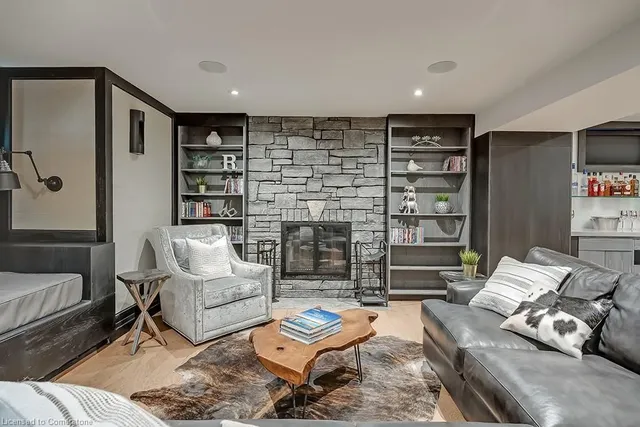 Additional image 35 of 136 Avondale Crt