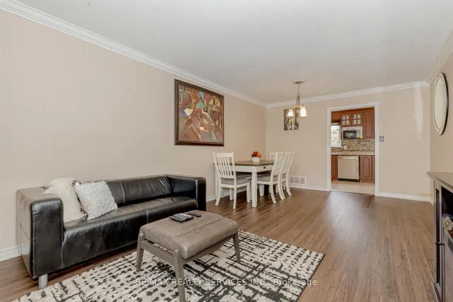 Additional image 12 of 82 Guildford Cres Unit 82