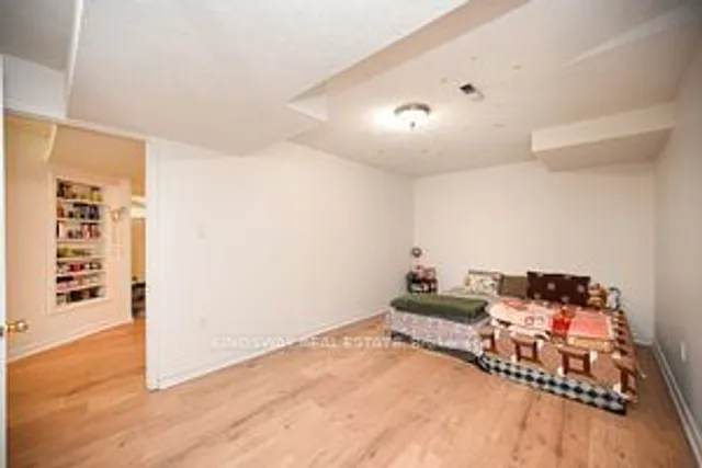 Additional image 35 of 4659 Full Moon Circ