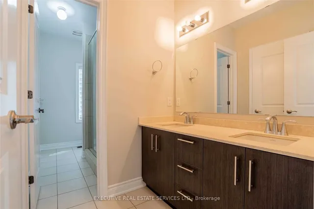 Additional image 25 of 48 Foothills Cres