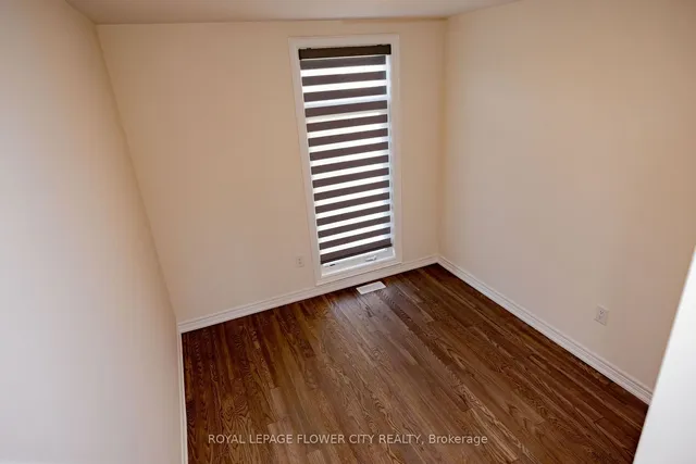 Additional image 36 of 38 Queenpost Dr