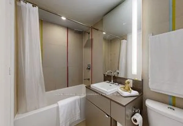 Additional image 20 of 101 Peter St Unit 602