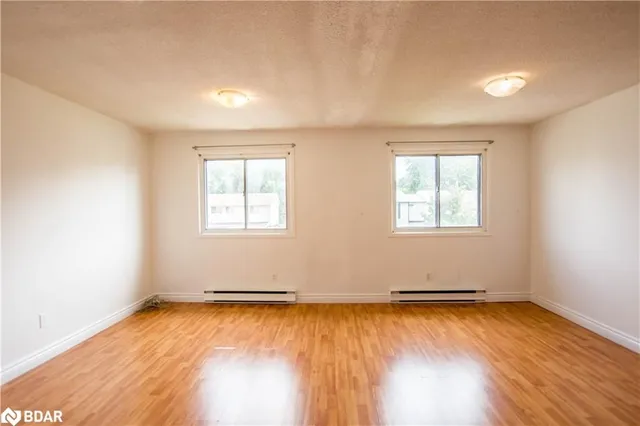 Additional image 18 of 8 Grand Rapids Sq