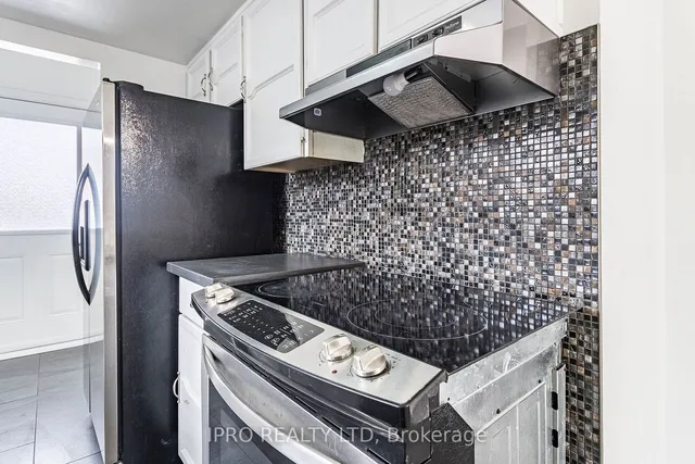 Additional image 21 of 7646 Priory Cres