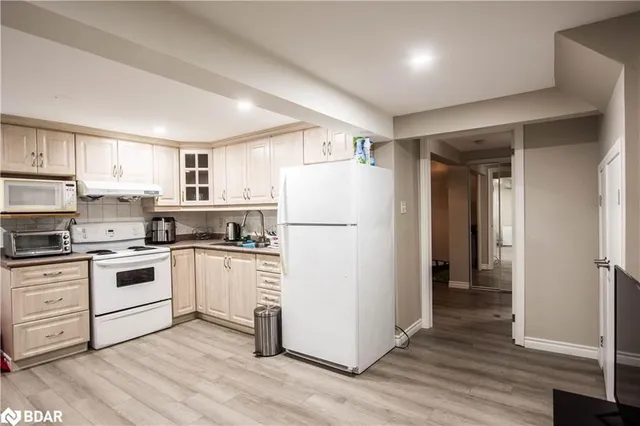 Additional image 26 of 8 Grand Rapids Sq