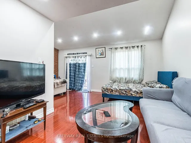 Additional image 10 of 60 Banting Cres